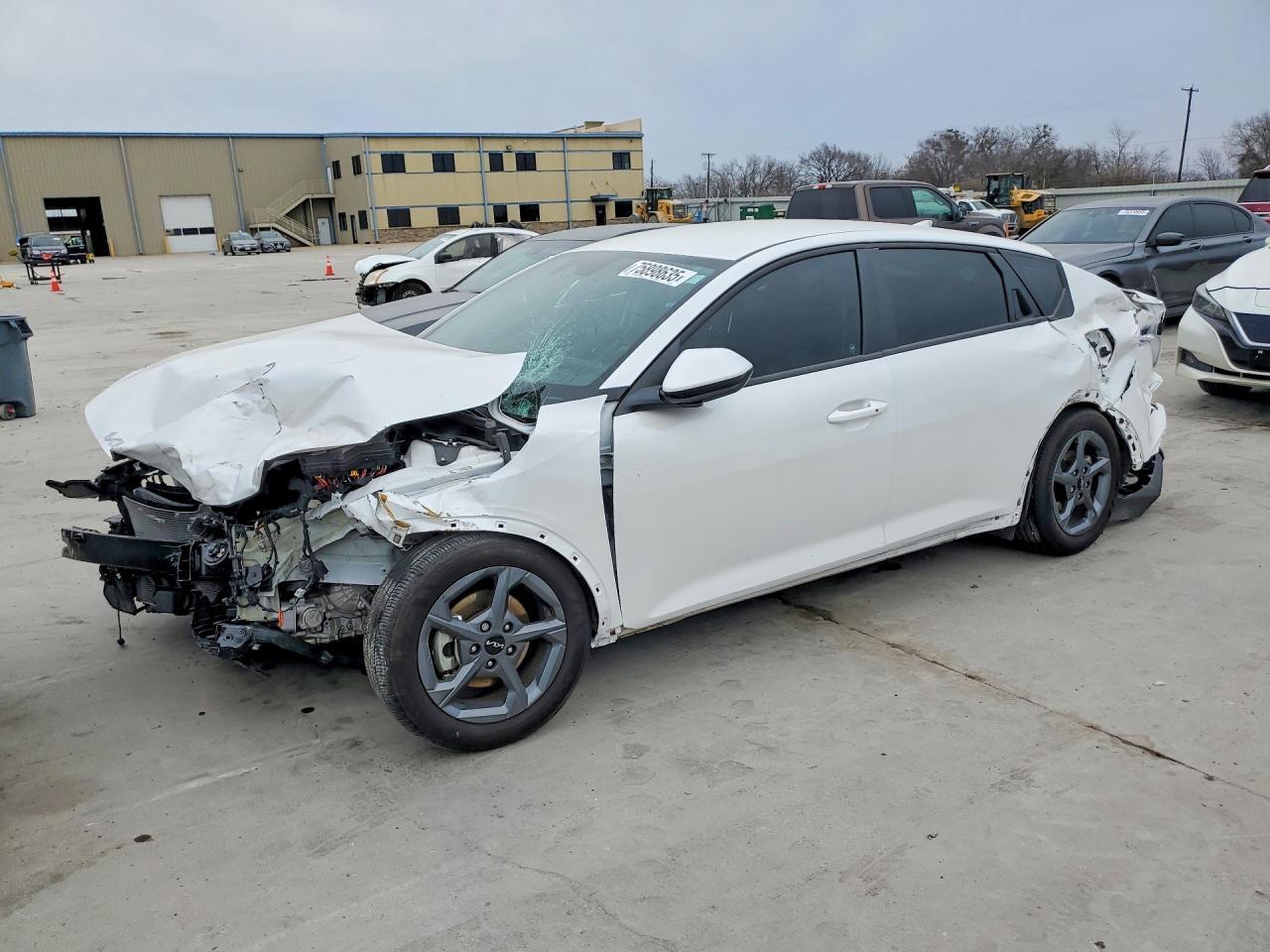 2025 KIA K4
