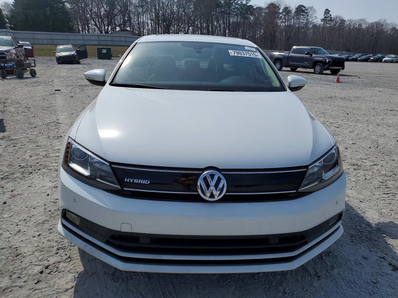 2016 VOLKSWAGEN JETTA