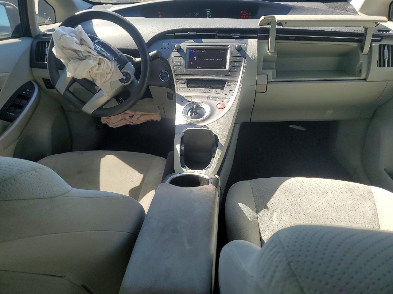 2012 TOYOTA PRIUS