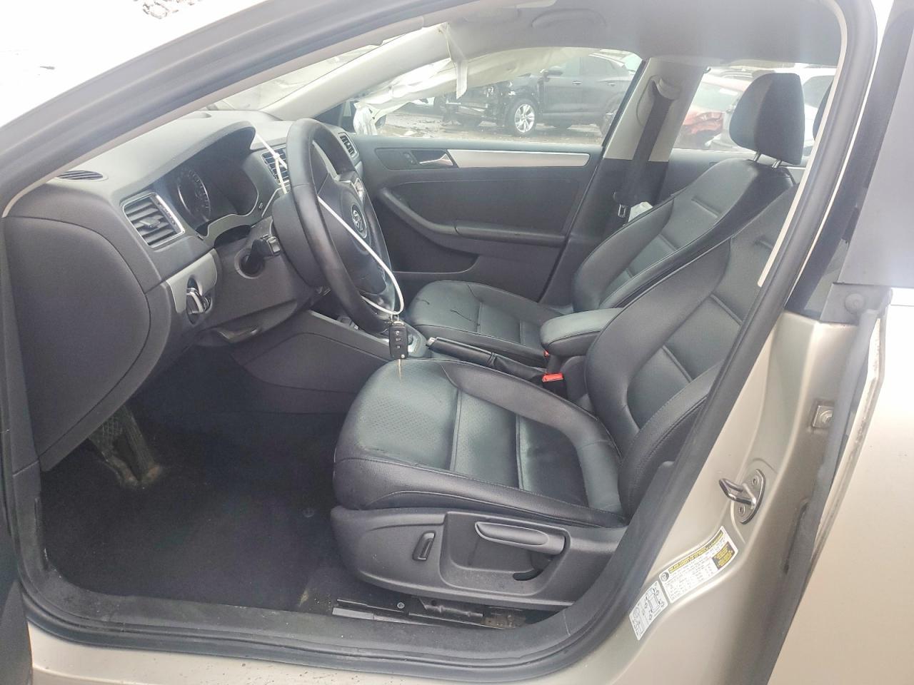 2013 VOLKSWAGEN JETTA