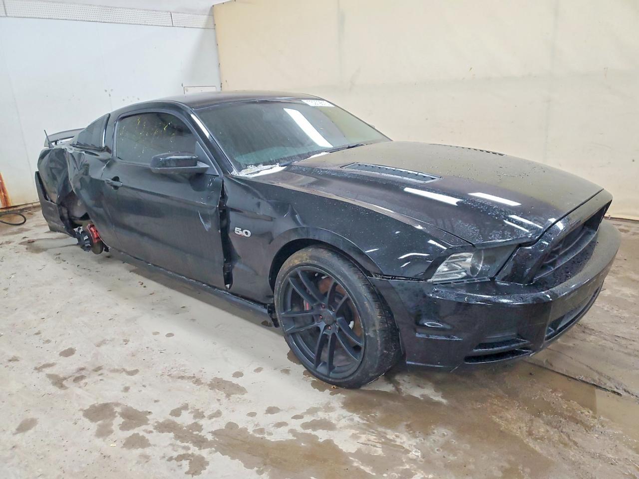 2011 FORD MUSTANG