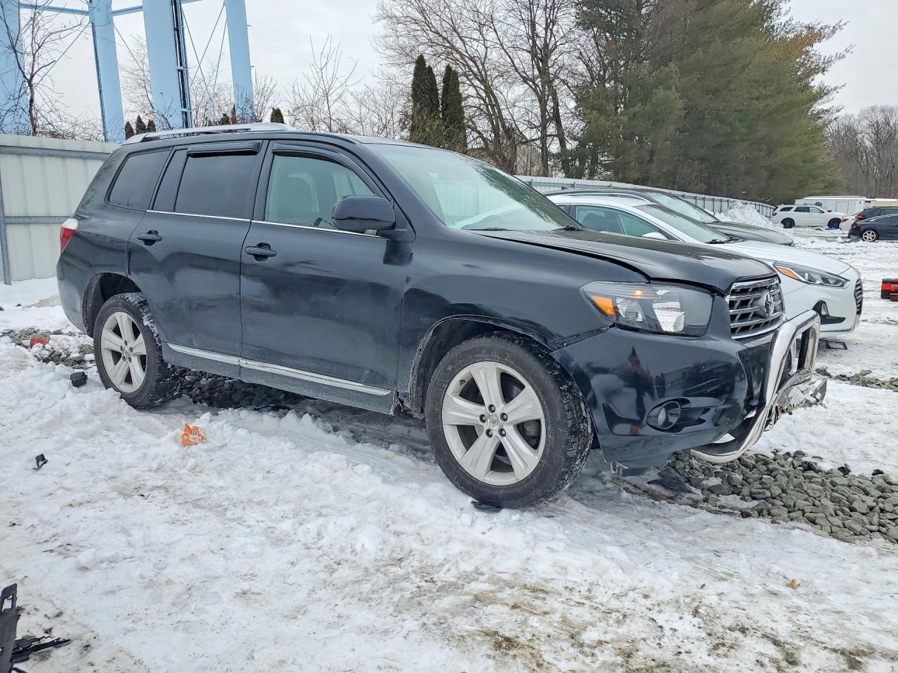 2010 TOYOTA HIGHLANDER