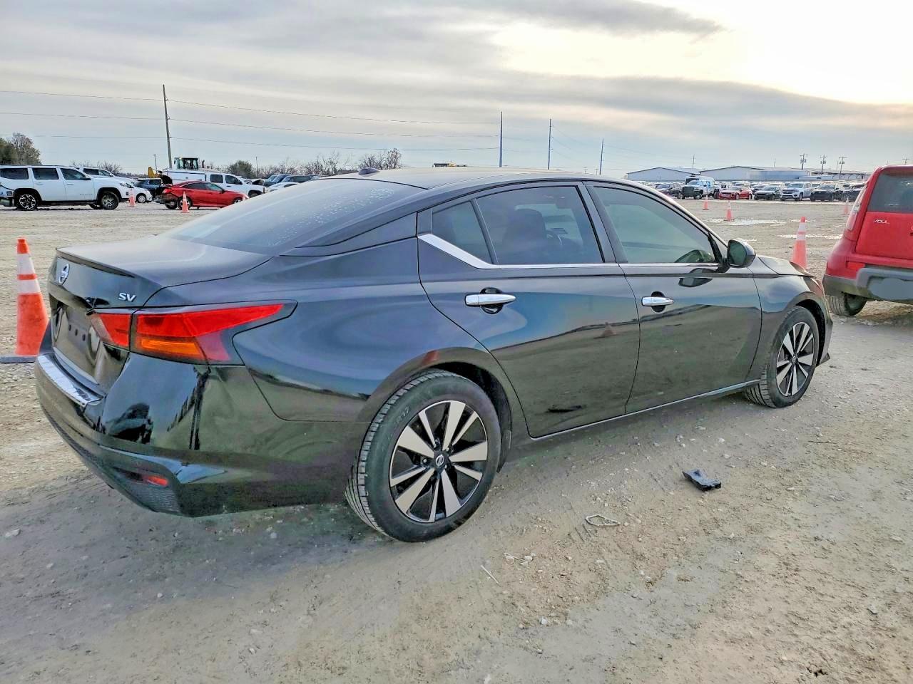 2022 NISSAN ALTIMA