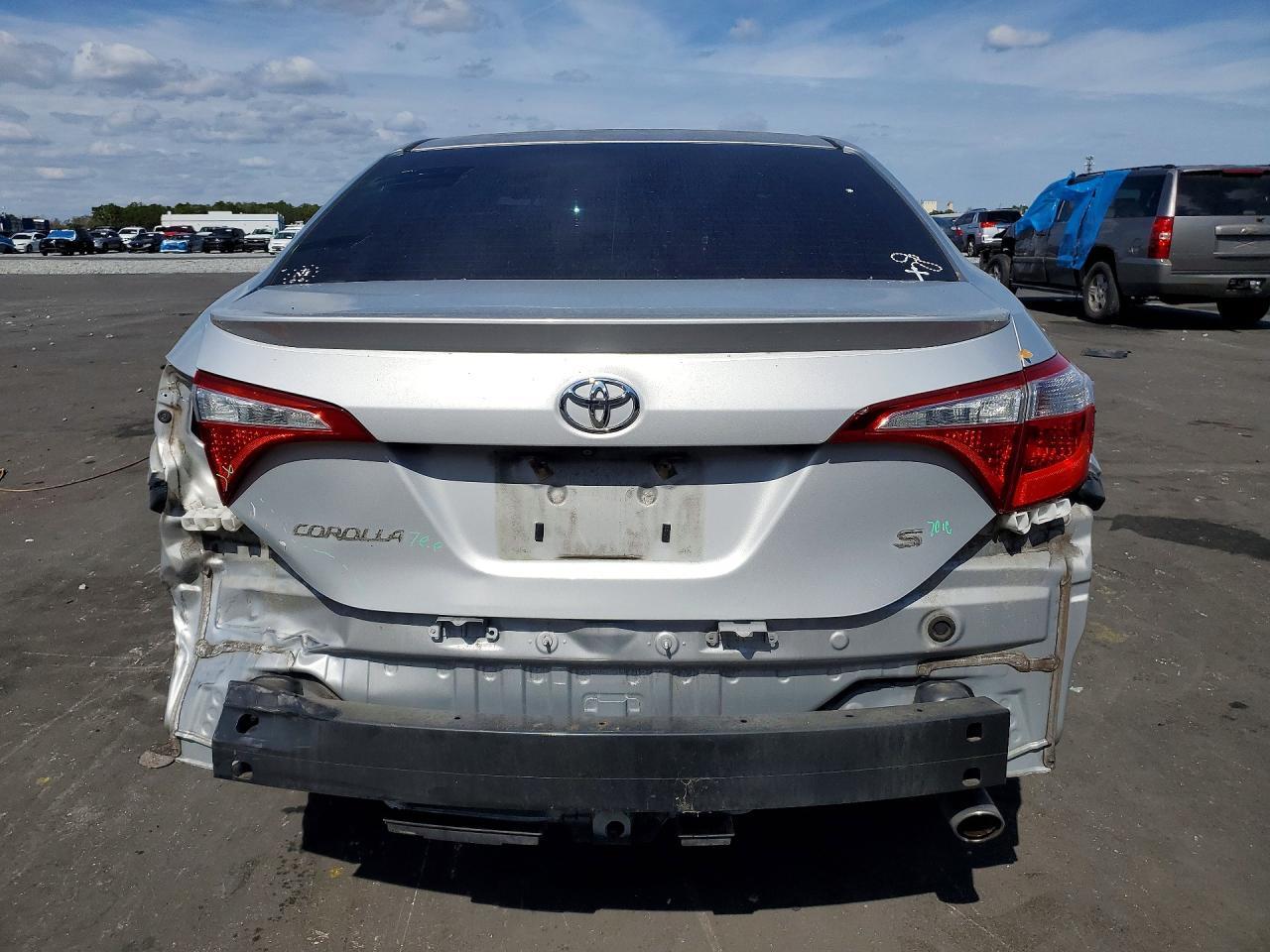 2016 TOYOTA COROLLA
