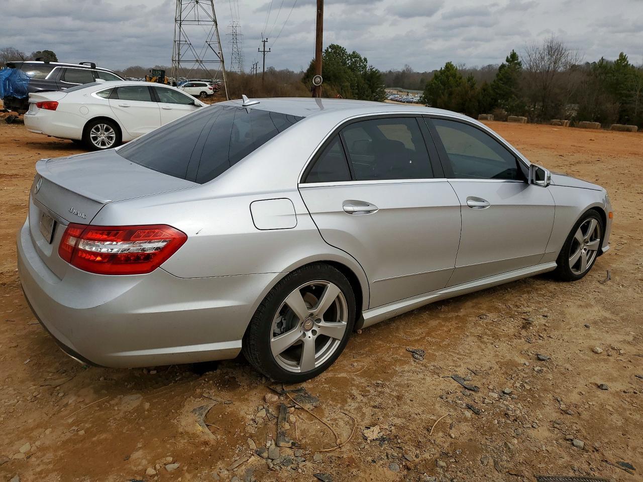 2010 MERCEDES-BENZ E-Class
