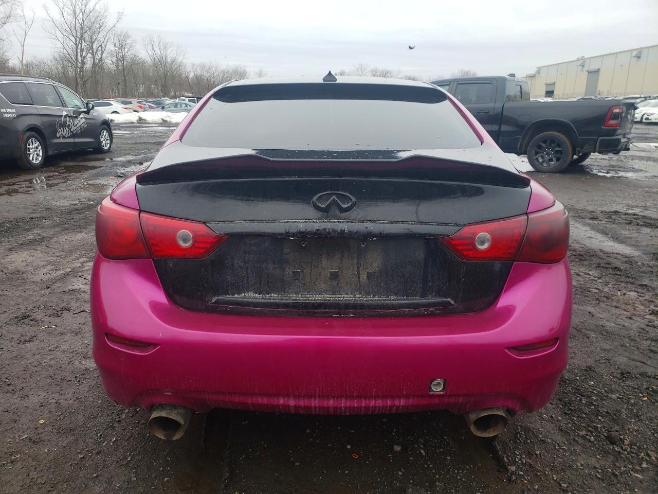 2015 INFINITI Q50