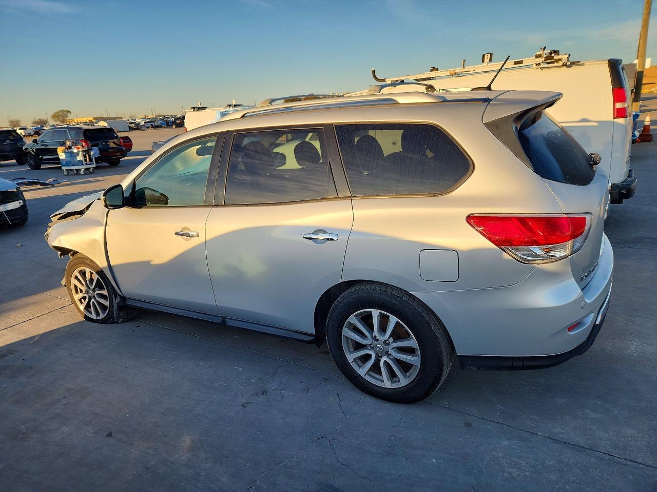 2016 NISSAN PATHFINDER