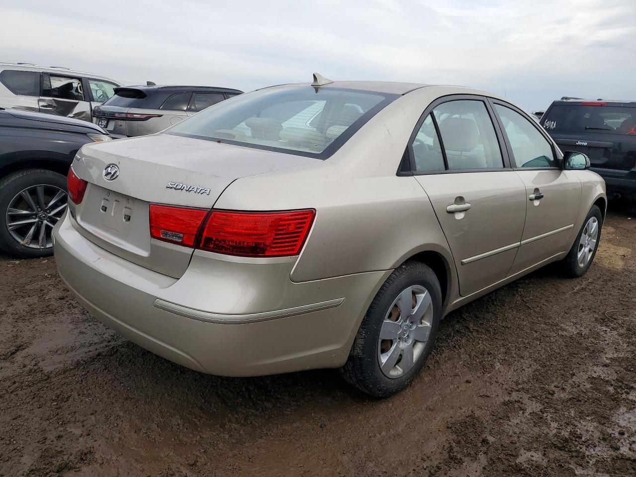 2010 HYUNDAI SONATA