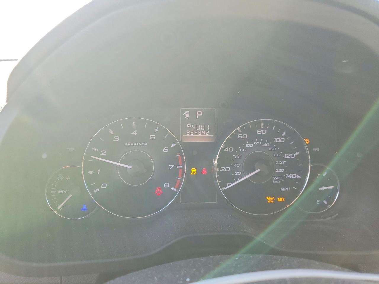 2011 SUBARU Legacy