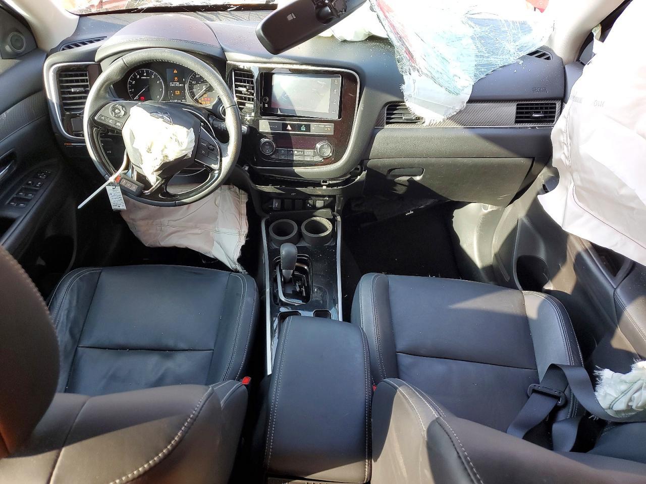 2019 MITSUBISHI outlander