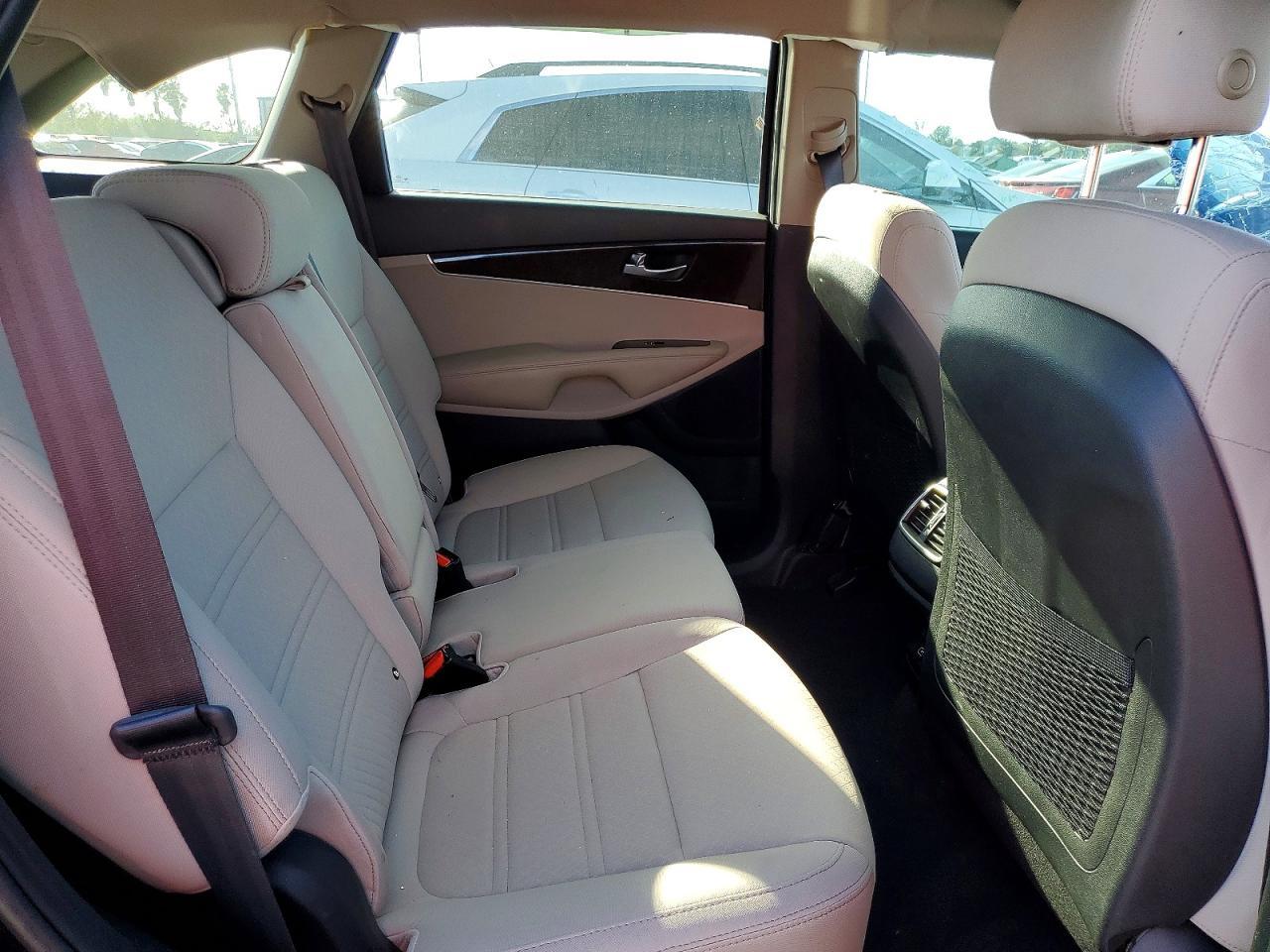 2018 KIA SORENTO