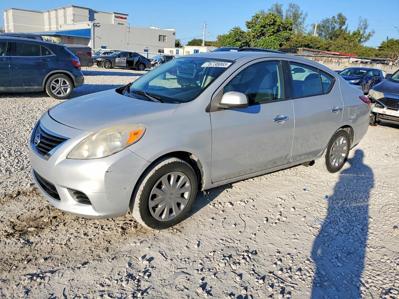 2014 NISSAN VERSA
