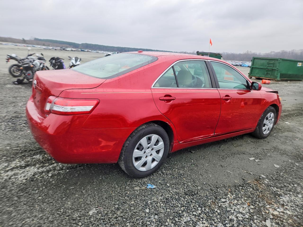 2011 TOYOTA CAMRY