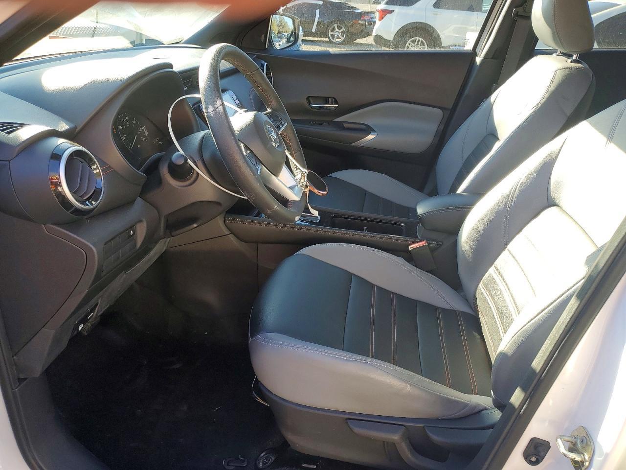 2021 NISSAN KICKS