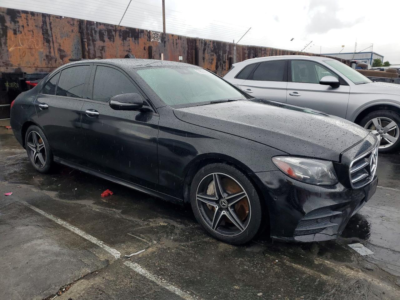 2018 MERCEDES-BENZ E-Class