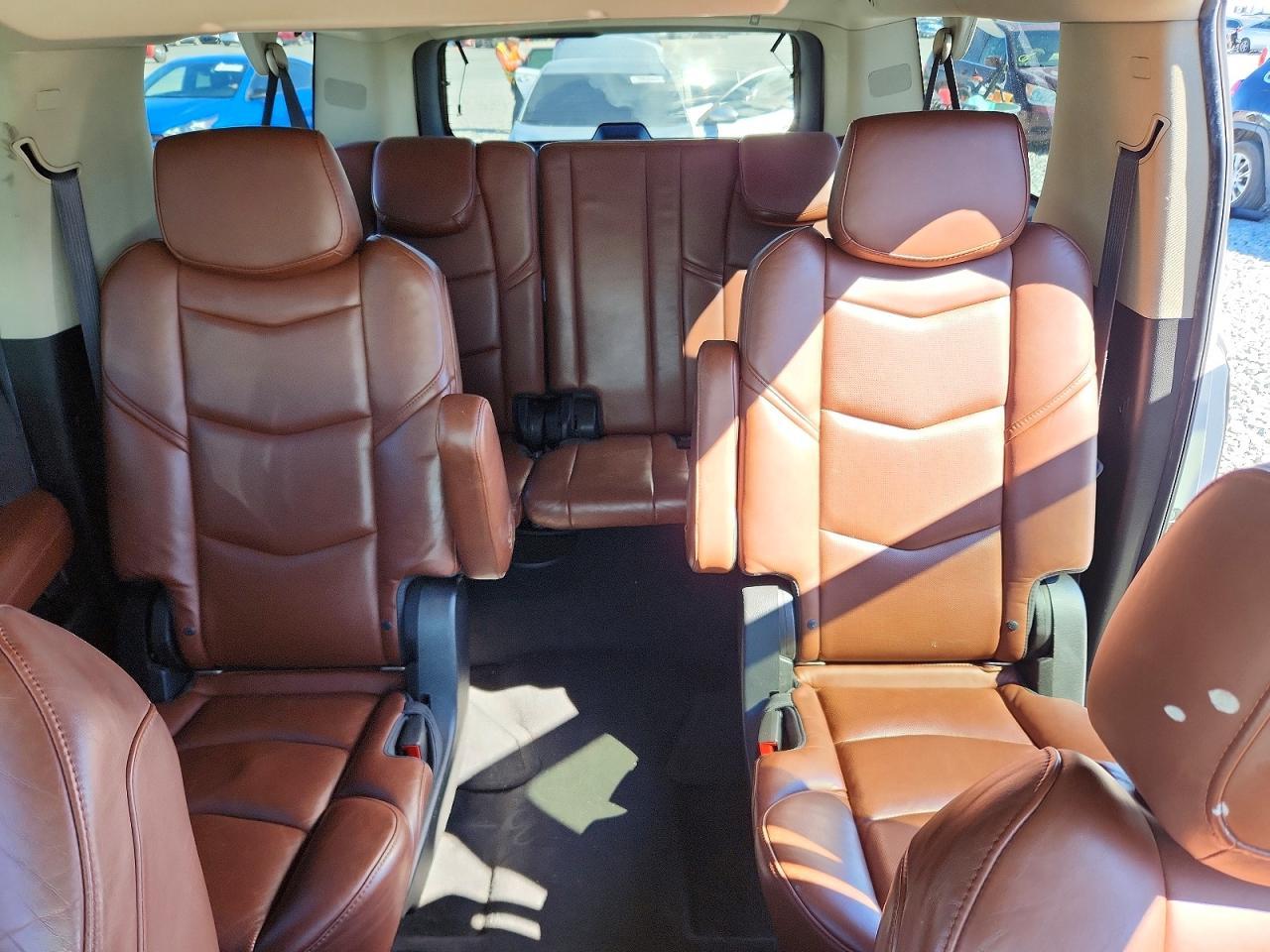 2016 CADILLAC Escalade ESV