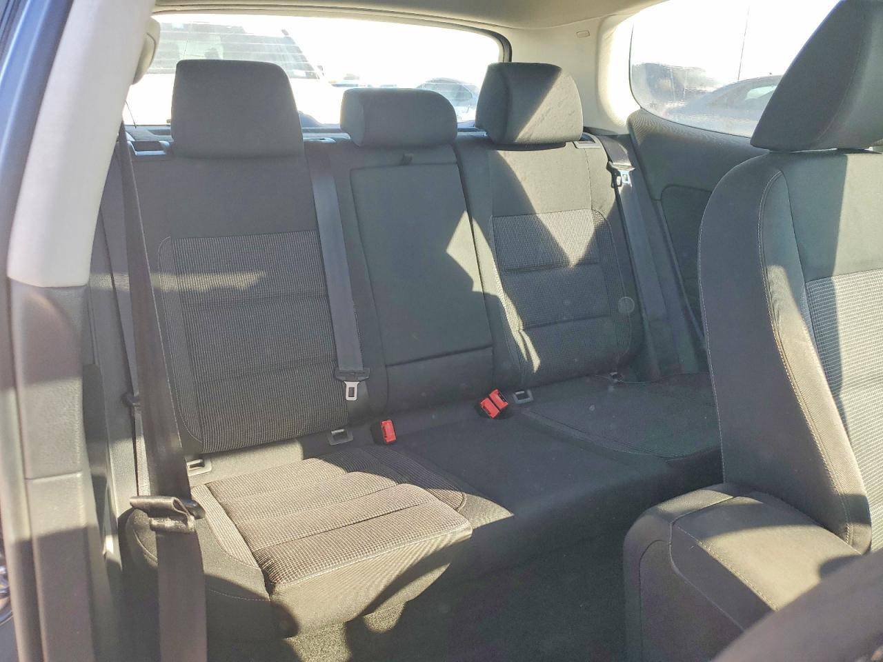 2012 VOLKSWAGEN GOLF
