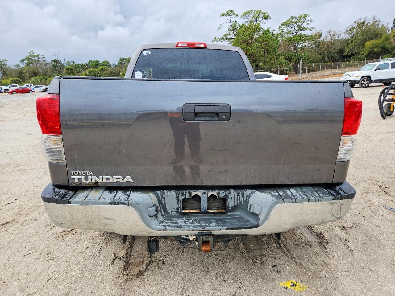 2012 TOYOTA TUNDRA