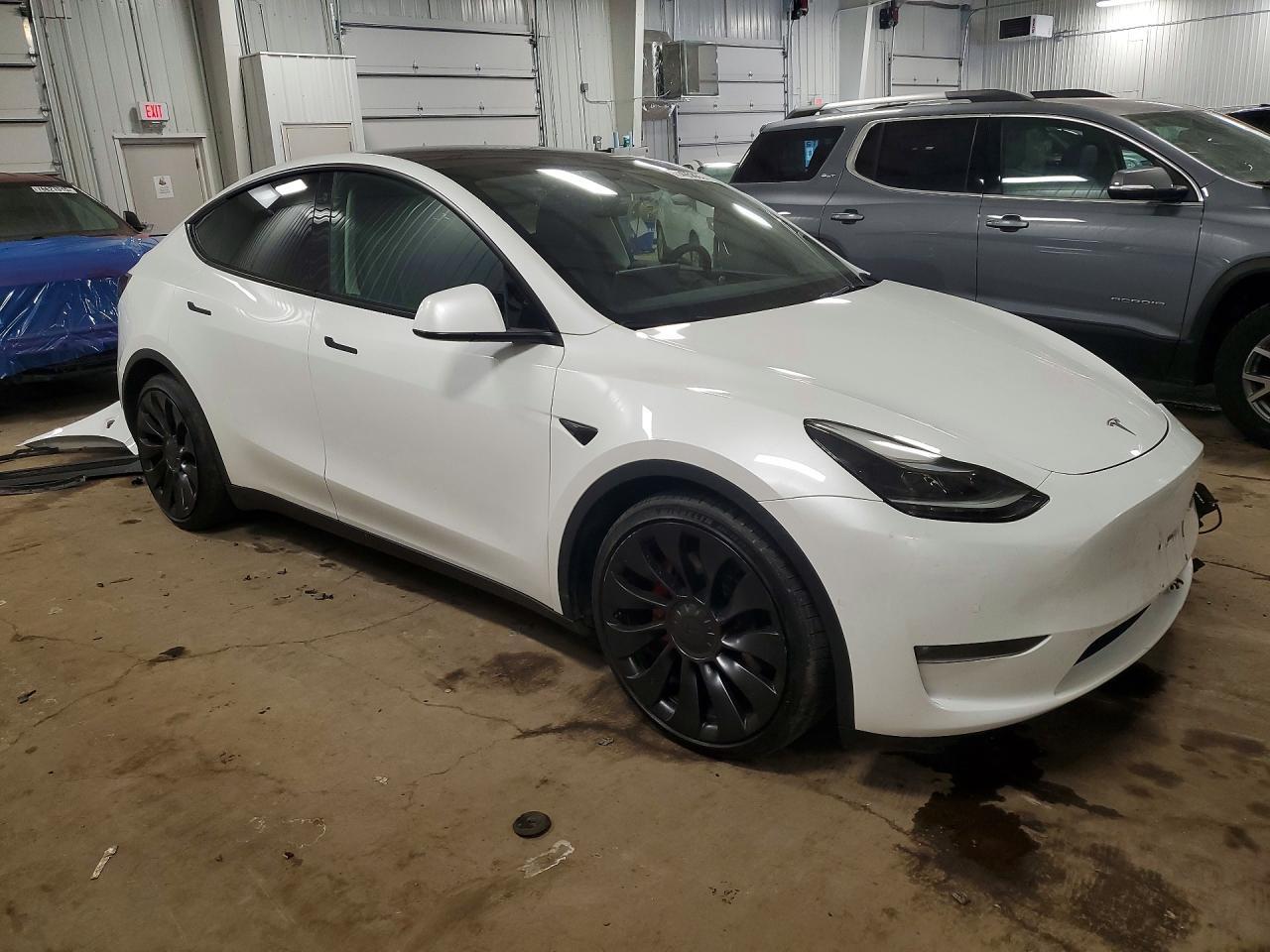 2022 TESLA MODEL Y