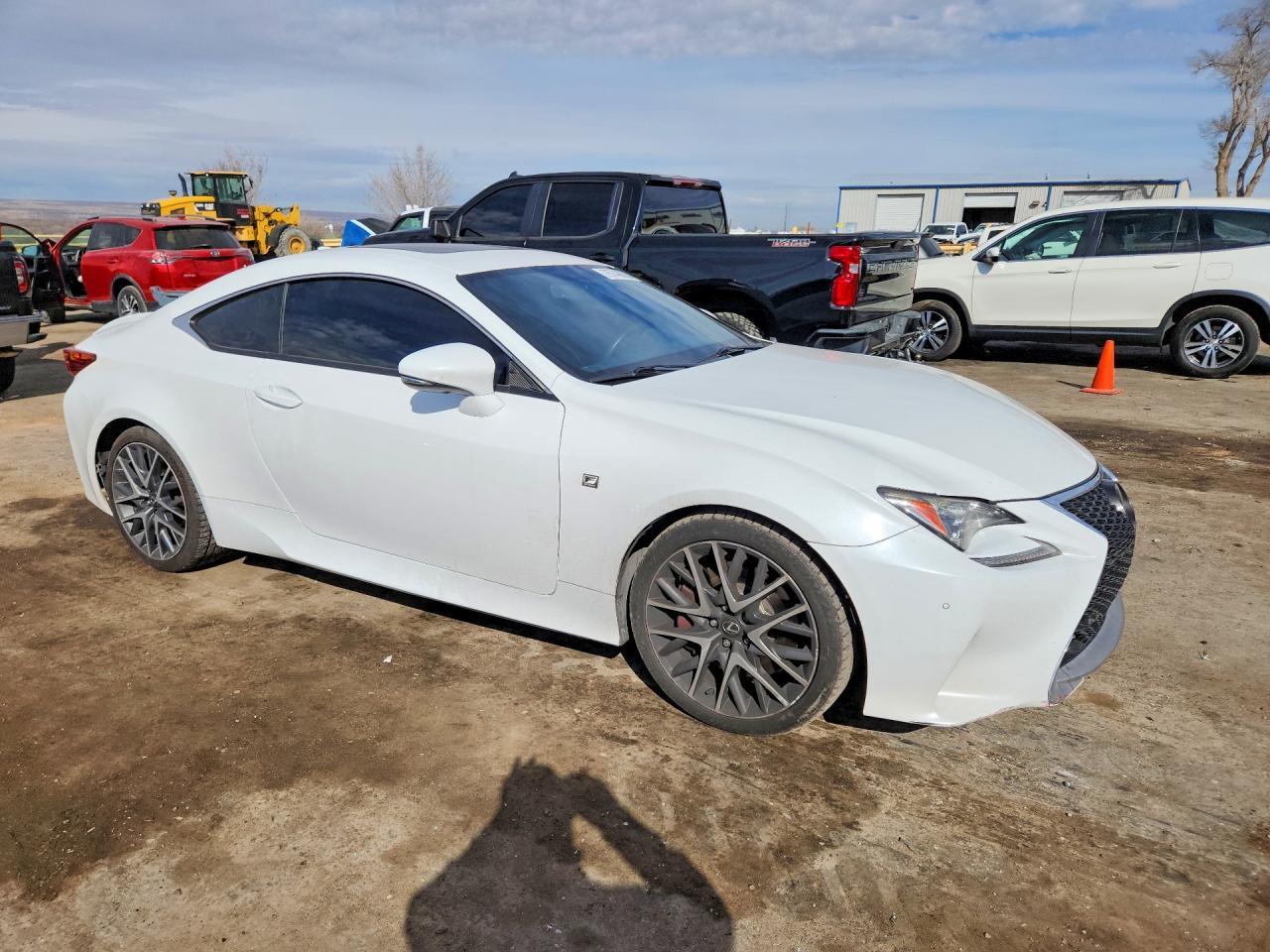 2016 LEXUS RC 200t