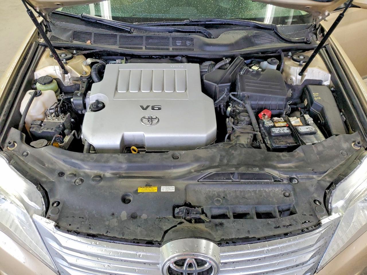 2011 TOYOTA Avalon