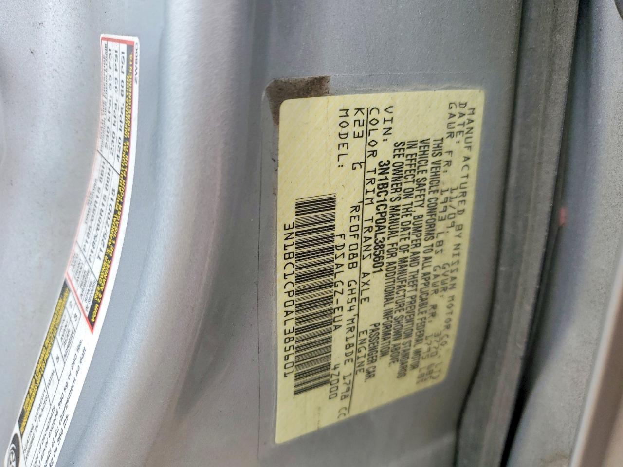 2010 NISSAN VERSA