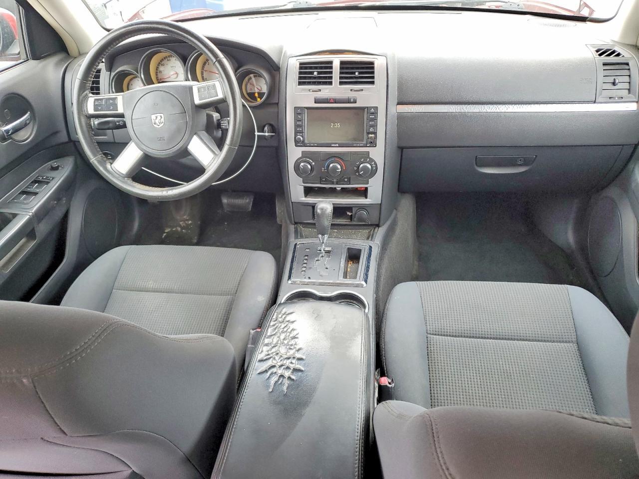 2010 DODGE CHARGER