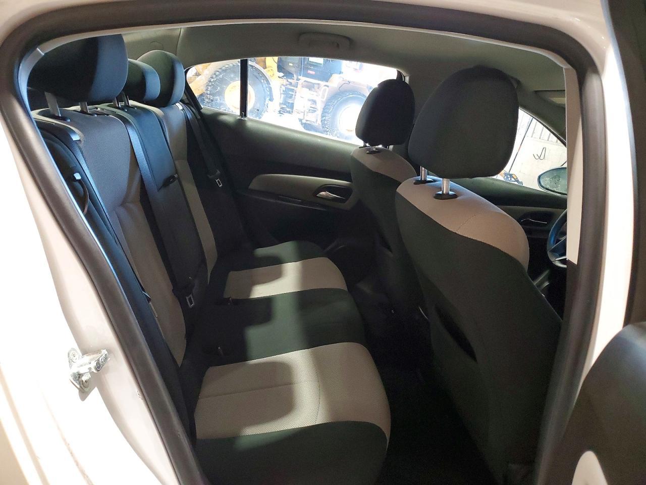 2011 CHEVROLET CRUZE
