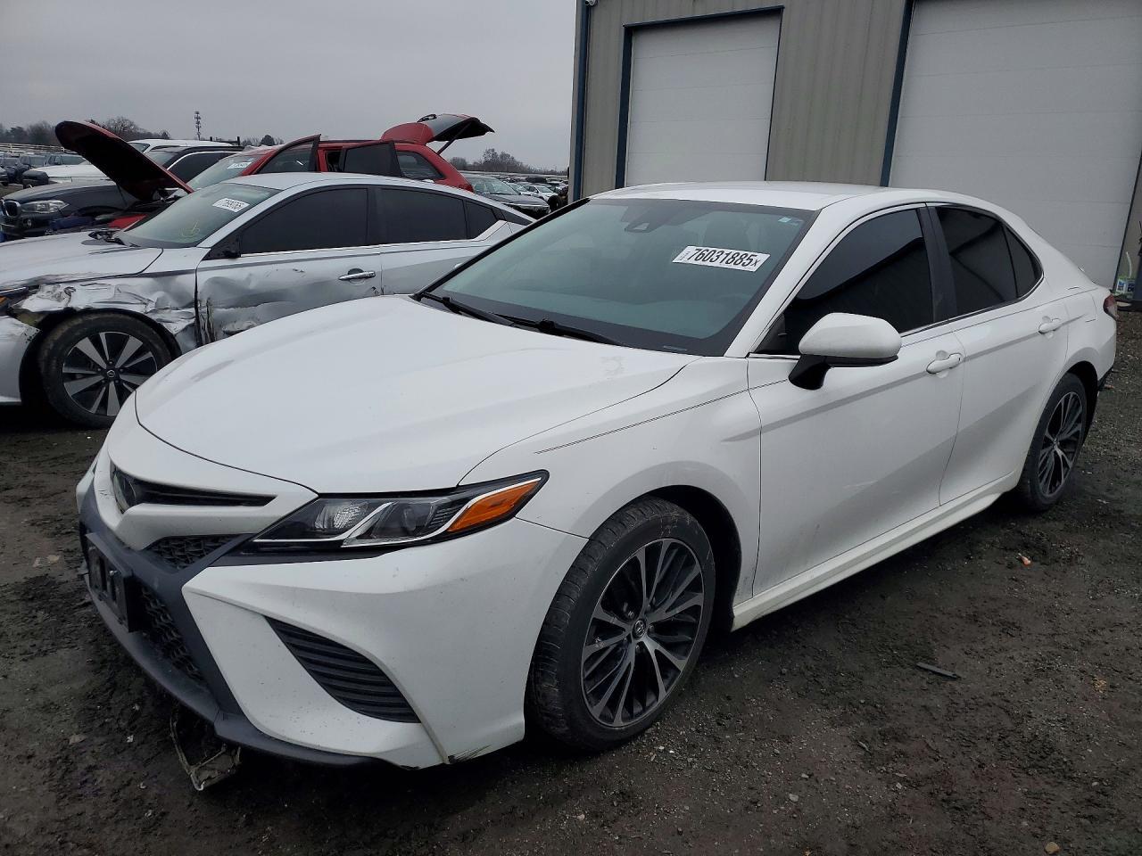 2018 TOYOTA CAMRY