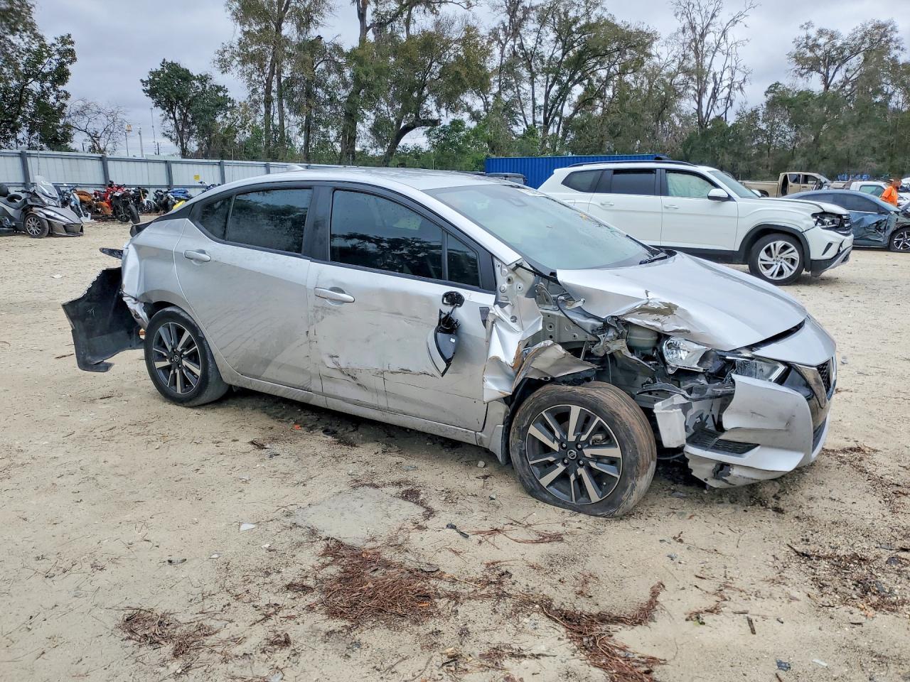 2021 NISSAN VERSA