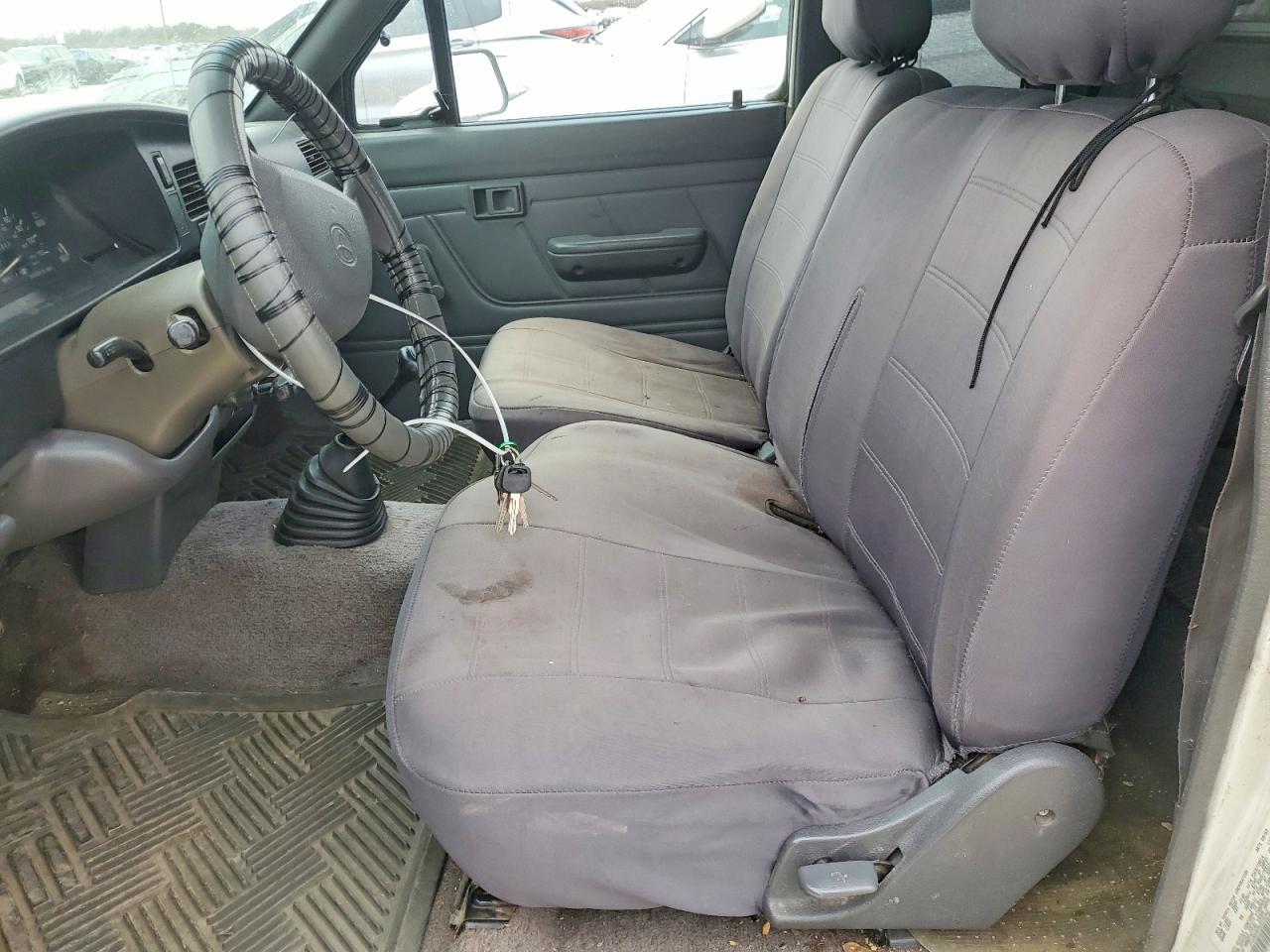 1994 TOYOTA Pickup