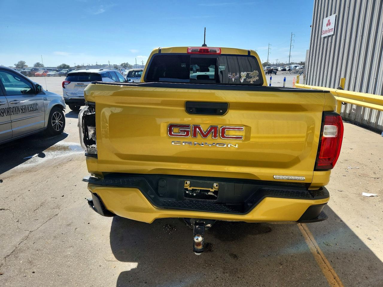 2024 GMC CANYON