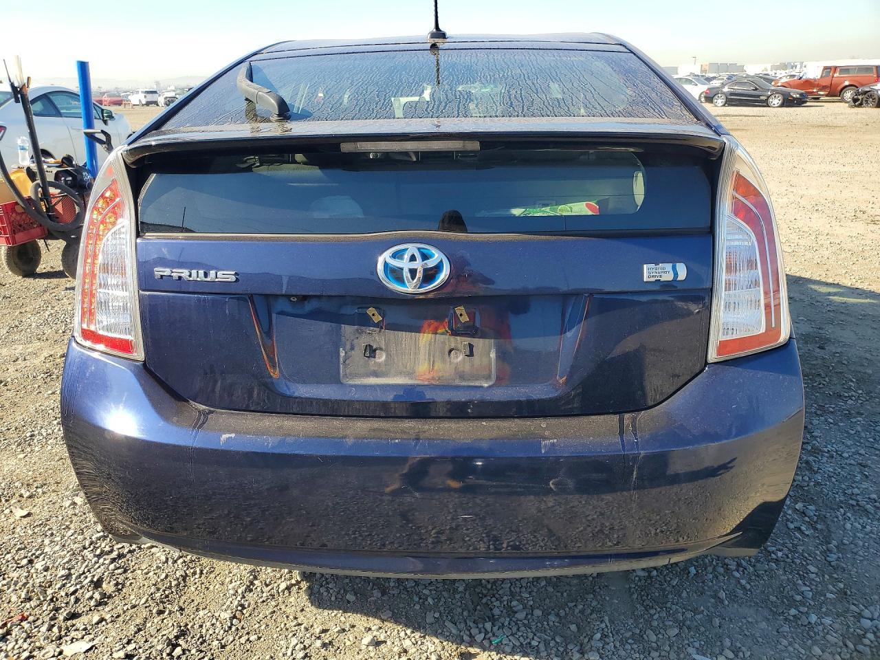 2015 TOYOTA PRIUS