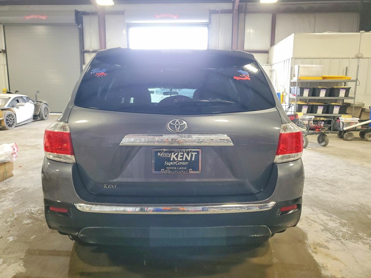2011 TOYOTA HIGHLANDER