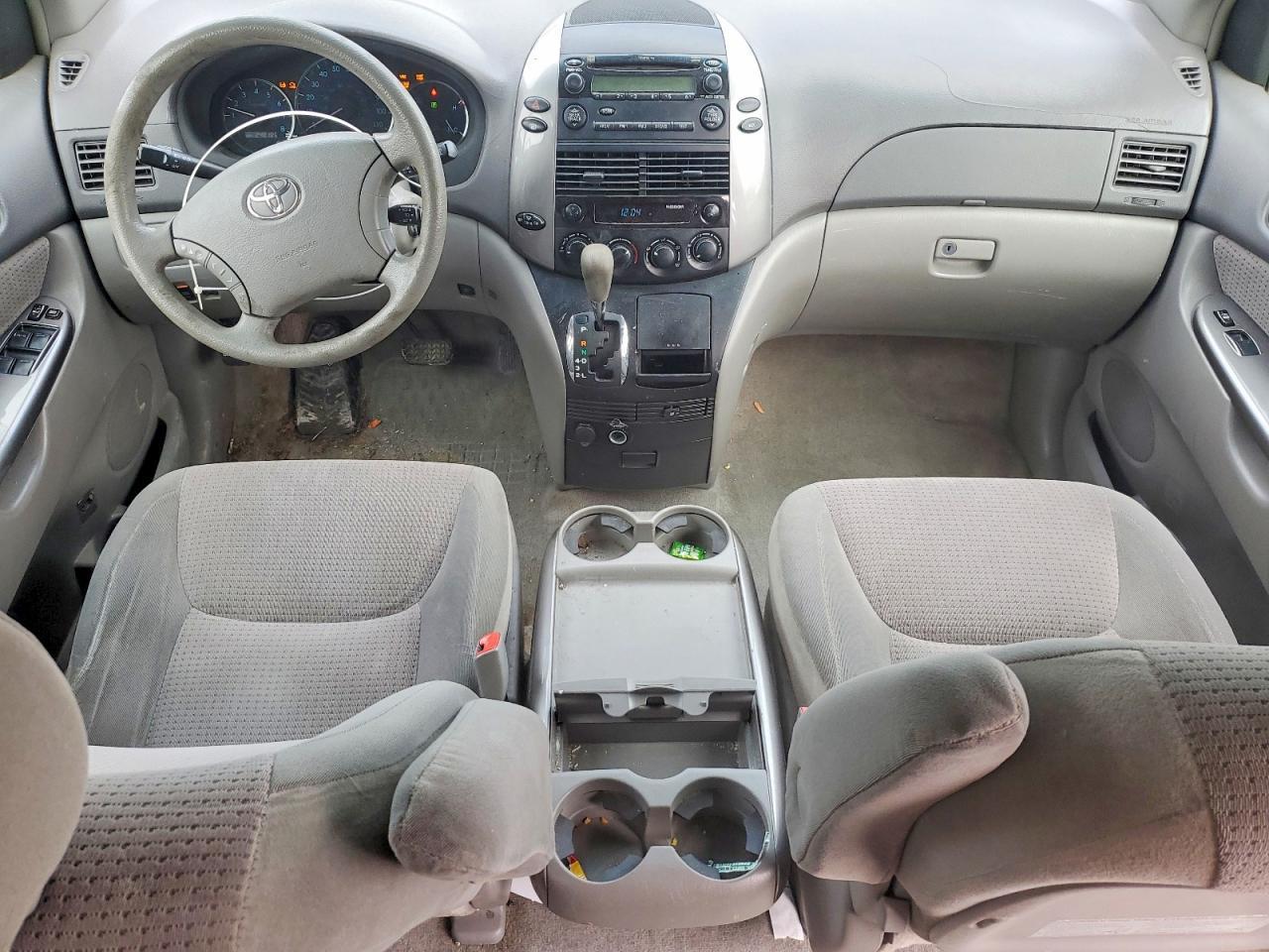 2006 TOYOTA SIENNA