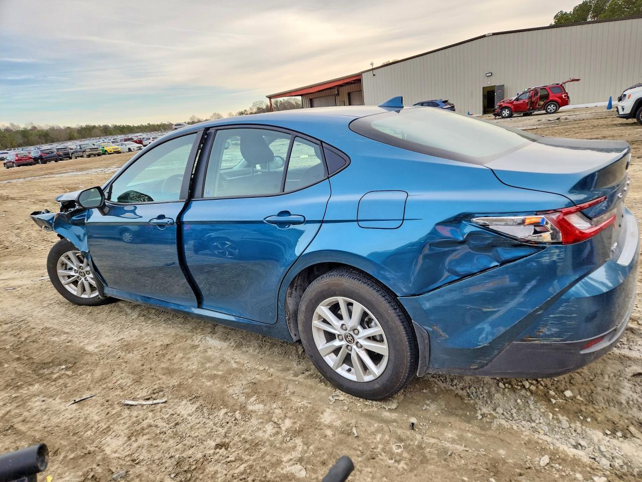 2025 TOYOTA CAMRY