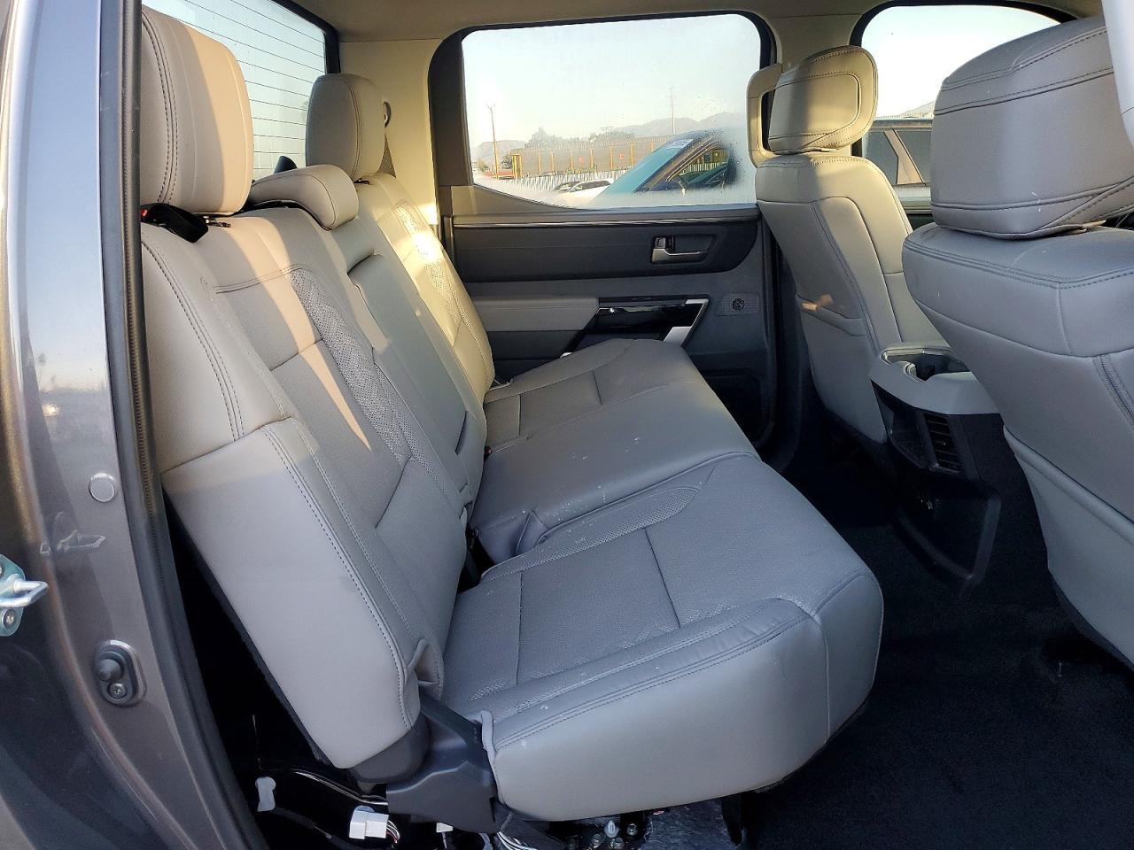 2024 TOYOTA TUNDRA