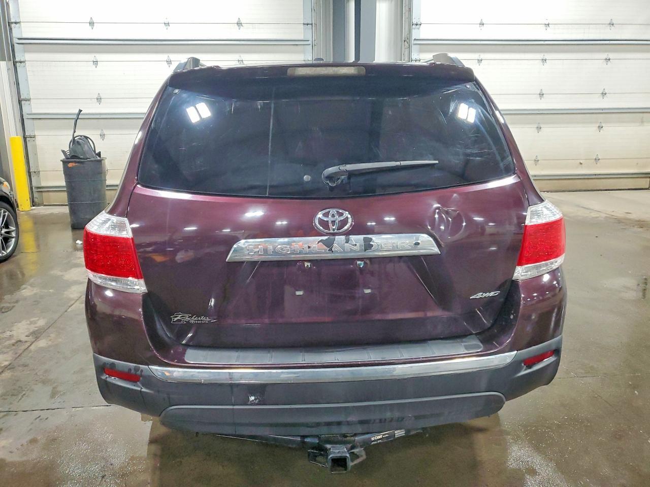 2013 TOYOTA HIGHLANDER