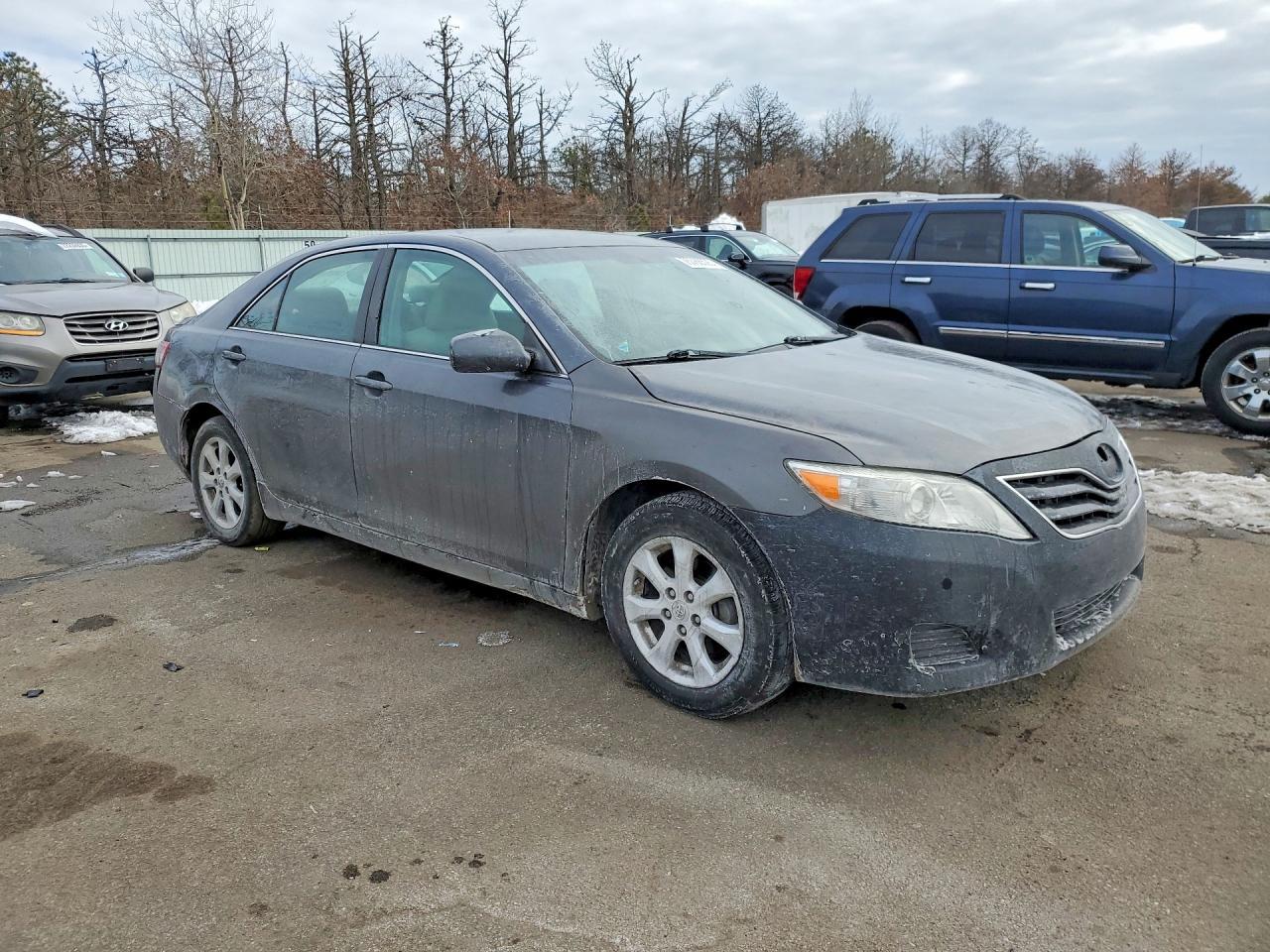 2011 TOYOTA CAMRY