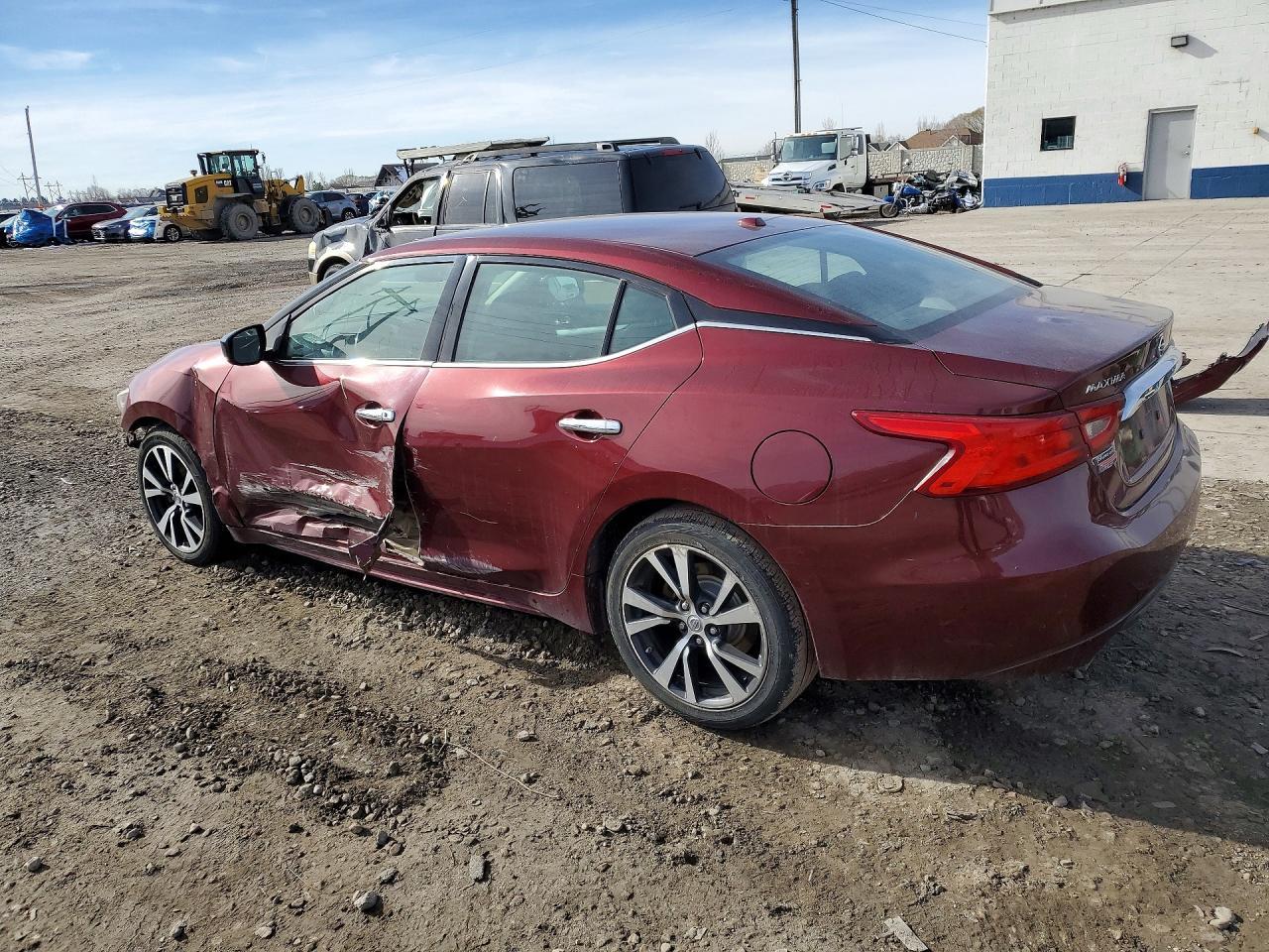 2016 NISSAN Maxima