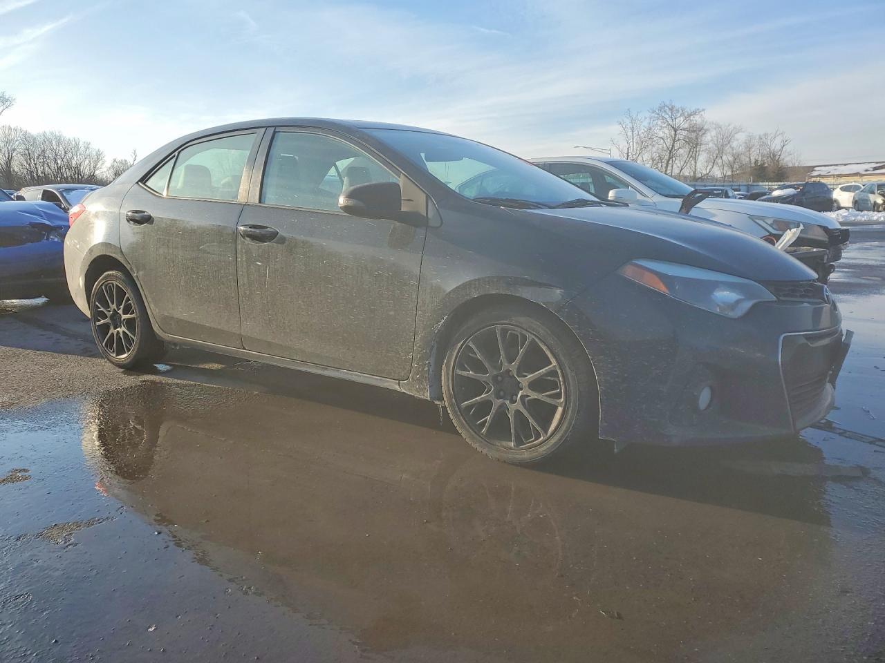 2016 TOYOTA COROLLA
