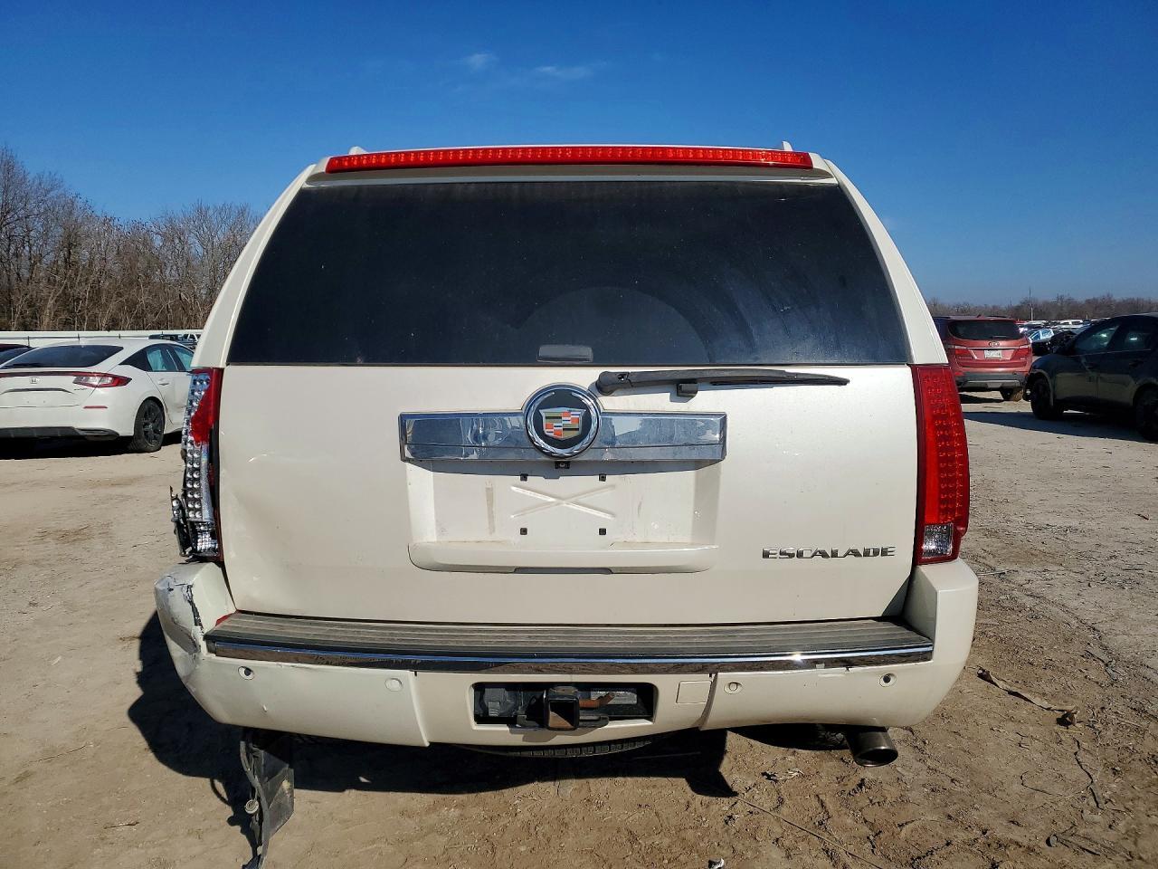 2013 CADILLAC ESCALADE