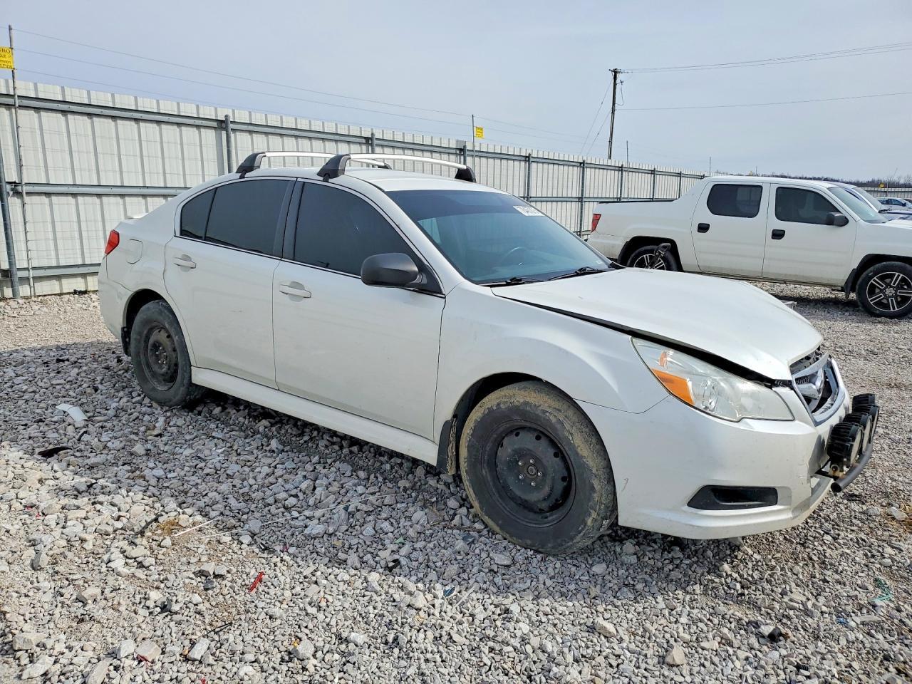 2011 SUBARU Legacy