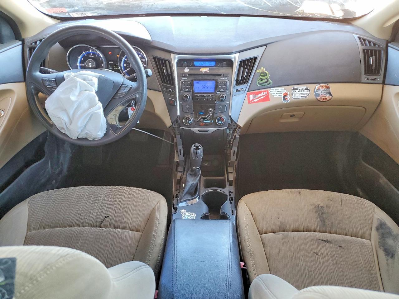 2011 HYUNDAI SONATA