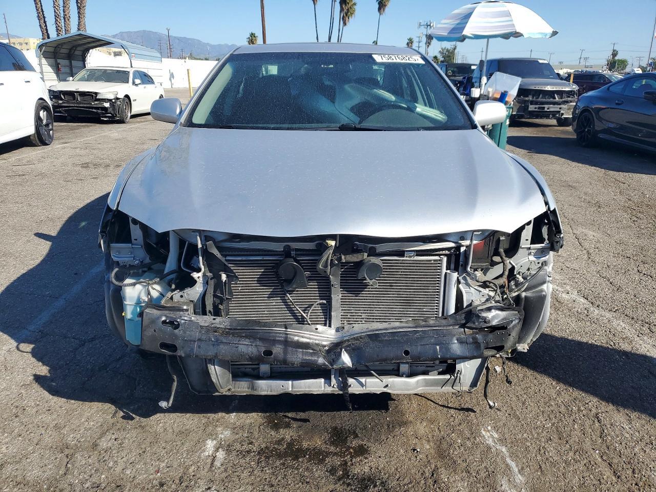 2011 TOYOTA CAMRY