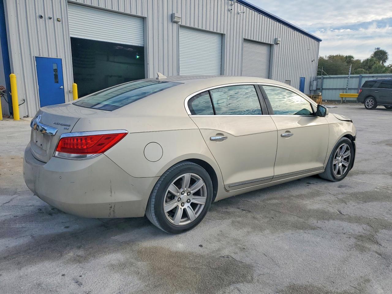 2010 BUICK LACROSSE
