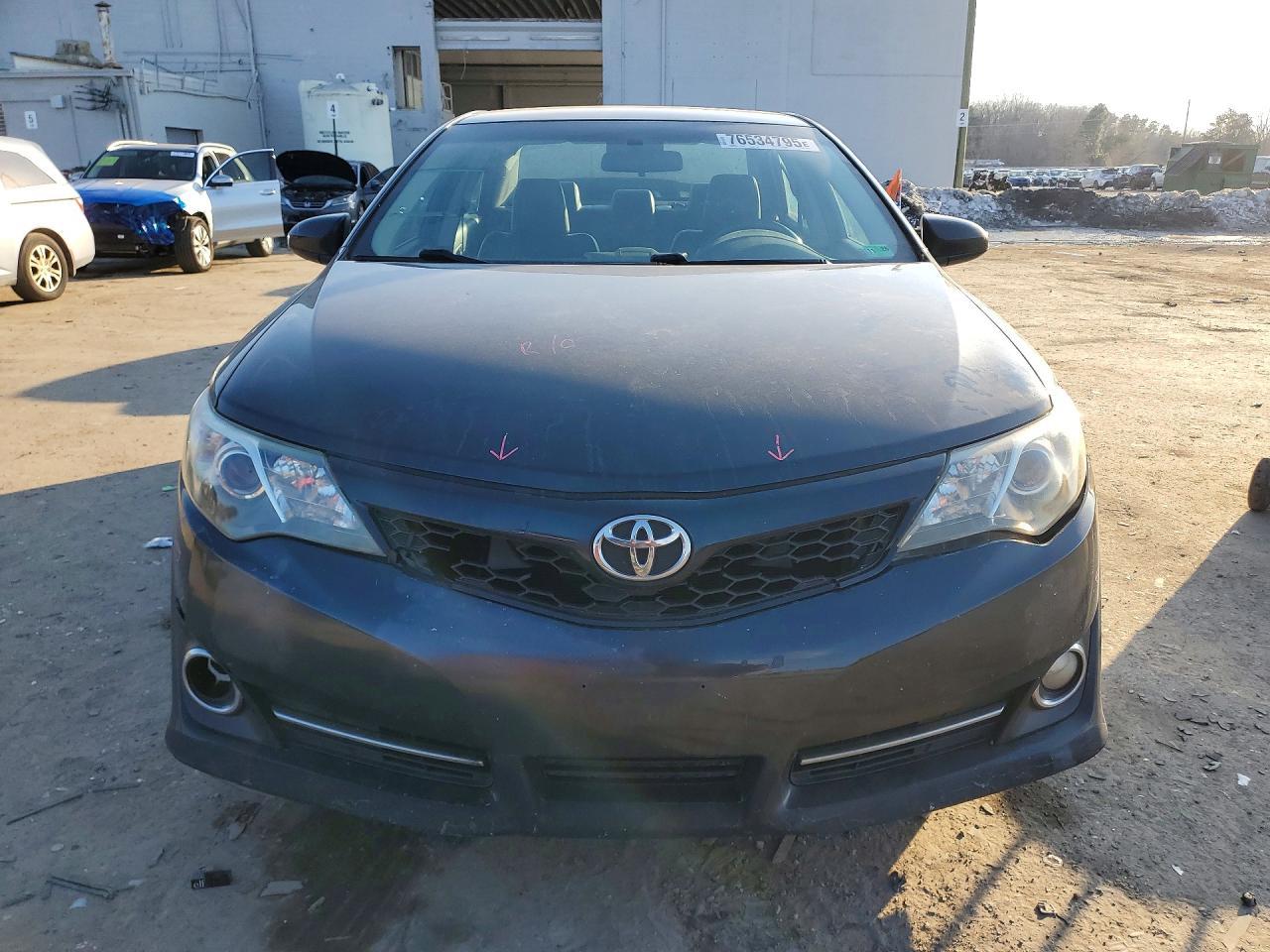 2012 TOYOTA CAMRY