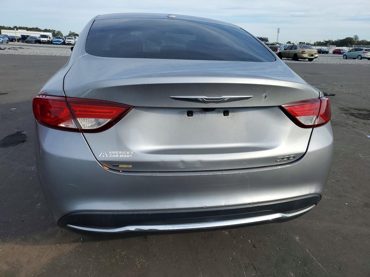 2015 CHRYSLER 200