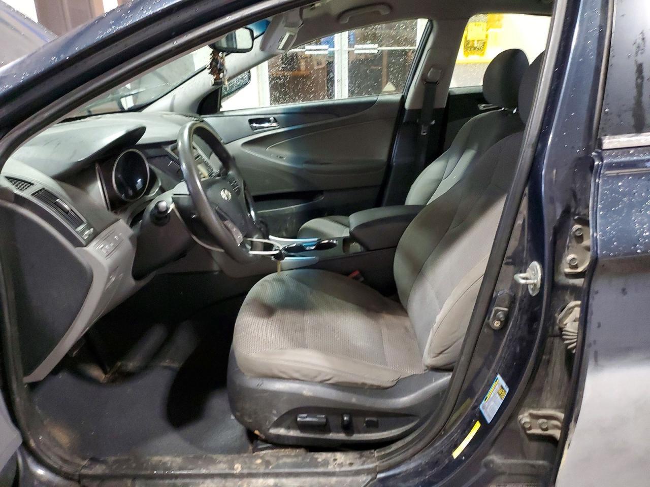 2011 HYUNDAI SONATA