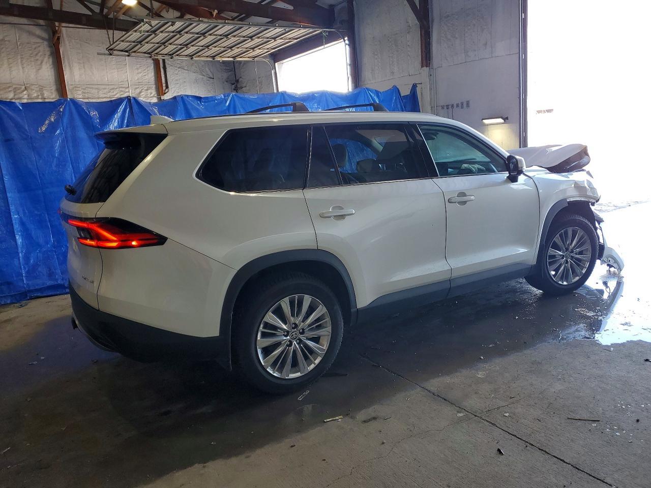 2024 TOYOTA HIGHLANDER